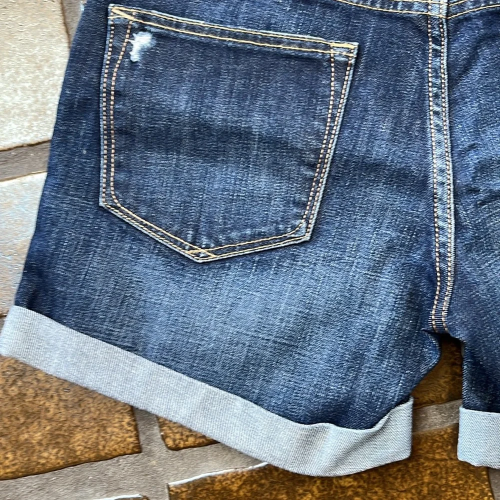 Gap Fleut Wash Sexy Boyfriend Denim Shorts - Picture 12 of 16